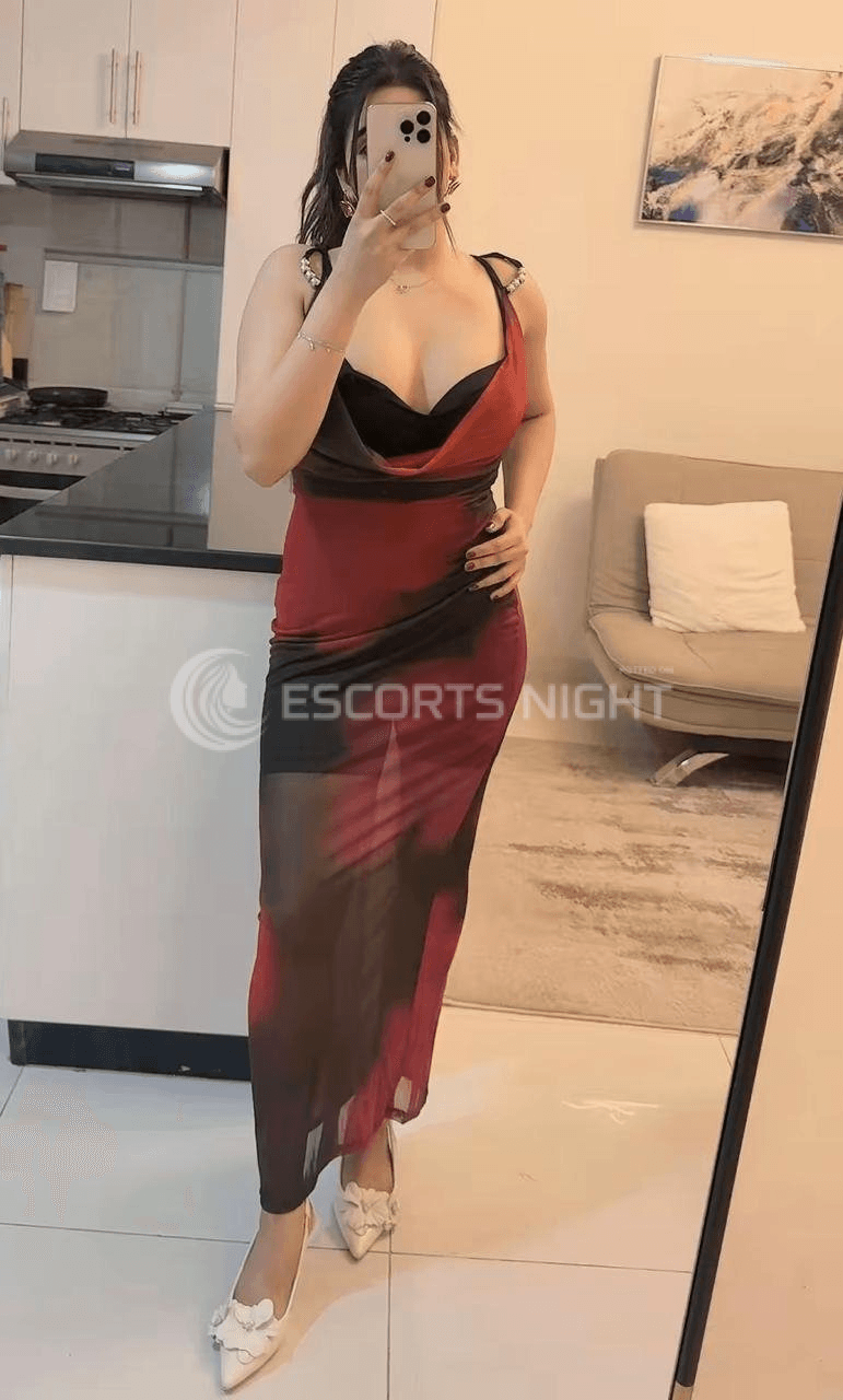 Call Girls in Paharganj , Delhi
